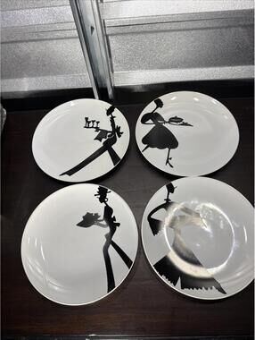 VTG Rebecca Moses Elegant Black & White Silhouette 8 in. Salad Plates Set of 4 *